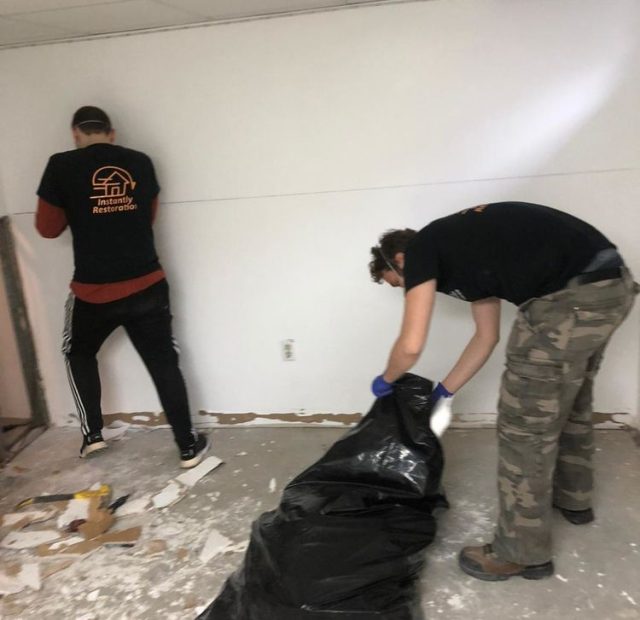 o (1) Water damage
